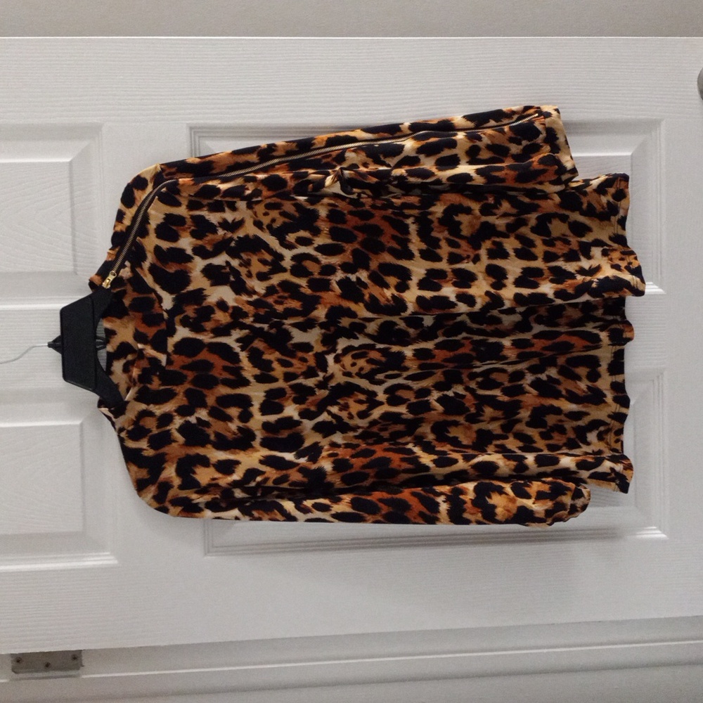 ADRIENNE VITTADINI LEOPARD PRINT BLOUSE WITH ZIPPER SIZE XL